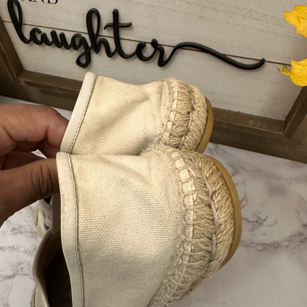 Gucci Gg Logo Web Leather Trimmed
Canvas Espadrilles - Picture 3 of 15